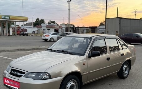 Daewoo Nexia I рестайлинг, 2012 год, 400 000 рублей, 3 фотография