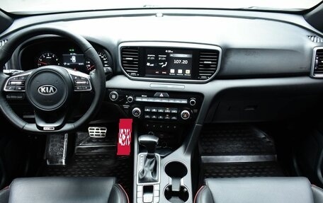KIA Sportage IV рестайлинг, 2021 год, 2 390 000 рублей, 10 фотография