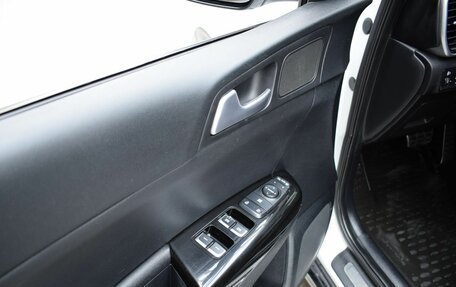 KIA Sportage IV рестайлинг, 2021 год, 2 390 000 рублей, 18 фотография