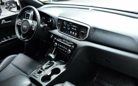 KIA Sportage IV рестайлинг, 2021 год, 2 390 000 рублей, 20 фотография
