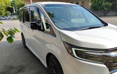 Honda Stepwgn IV, 2019 год, 2 500 000 рублей, 3 фотография