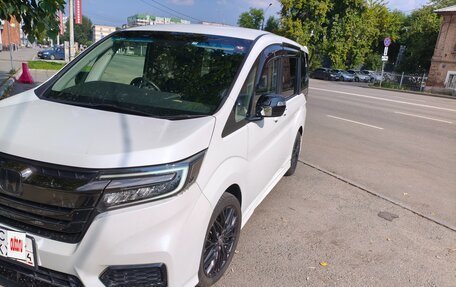 Honda Stepwgn IV, 2019 год, 2 500 000 рублей, 8 фотография