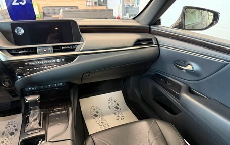 Lexus ES VII, 2018 год, 4 499 900 рублей, 15 фотография