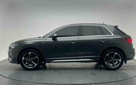 Audi Q3, 2022 год, 2 100 000 рублей, 3 фотография