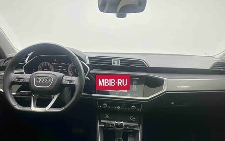 Audi Q3, 2022 год, 2 100 000 рублей, 13 фотография