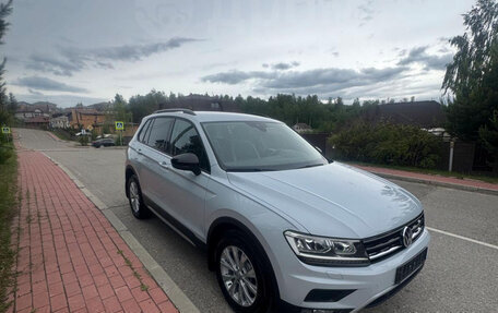 Volkswagen Tiguan II, 2019 год, 3 100 000 рублей, 3 фотография