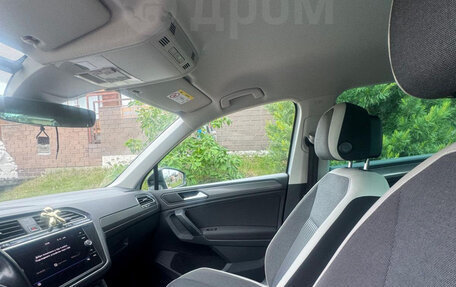 Volkswagen Tiguan II, 2019 год, 3 100 000 рублей, 15 фотография