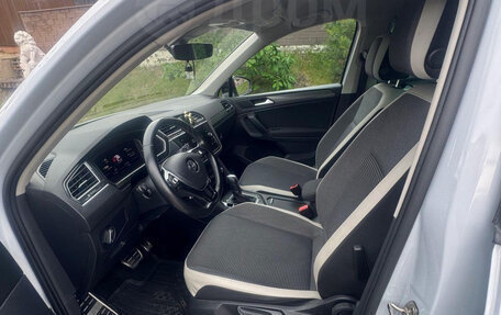 Volkswagen Tiguan II, 2019 год, 3 100 000 рублей, 13 фотография