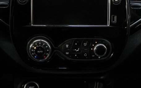 Renault Kaptur I рестайлинг, 2021 год, 1 369 000 рублей, 24 фотография