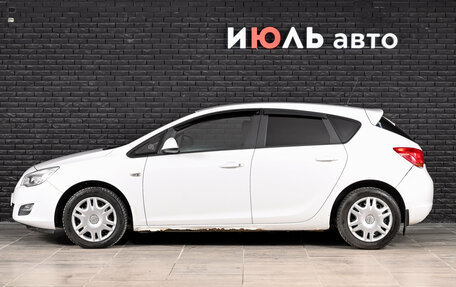 Opel Astra J, 2011 год, 620 000 рублей, 4 фотография