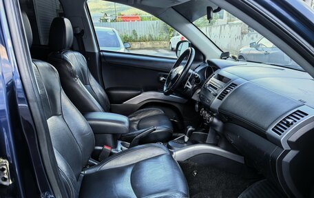 Mitsubishi Outlander III рестайлинг 3, 2011 год, 1 200 000 рублей, 13 фотография