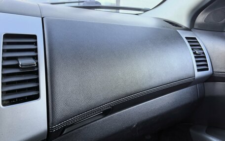 Mitsubishi Outlander III рестайлинг 3, 2011 год, 1 200 000 рублей, 20 фотография