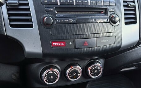 Mitsubishi Outlander III рестайлинг 3, 2011 год, 1 200 000 рублей, 19 фотография