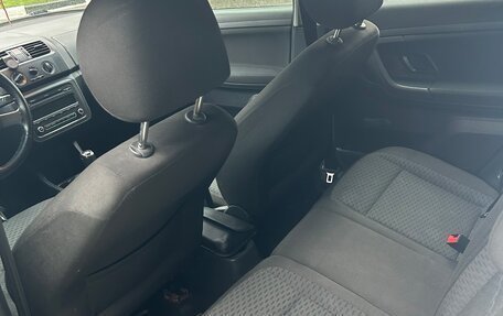 Skoda Fabia II, 2013 год, 350 000 рублей, 8 фотография