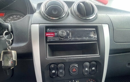 Nissan Almera, 2017 год, 850 000 рублей, 9 фотография