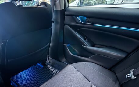 Honda Accord IX рестайлинг, 2018 год, 1 978 000 рублей, 14 фотография
