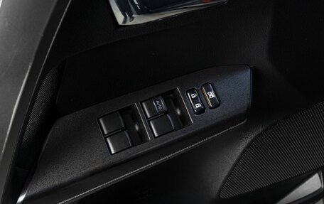 Toyota RAV4, 2019 год, 2 259 000 рублей, 12 фотография