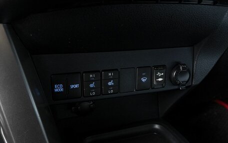 Toyota RAV4, 2019 год, 2 259 000 рублей, 20 фотография