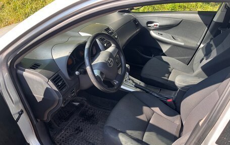Toyota Corolla, 2011 год, 1 000 000 рублей, 4 фотография