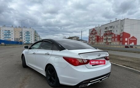 Hyundai Sonata VI, 2010 год, 940 000 рублей, 5 фотография