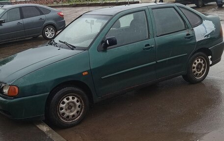 Volkswagen Polo III рестайлинг, 1997 год, 100 000 рублей, 4 фотография
