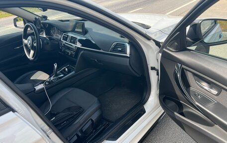 BMW 3 серия, 2017 год, 2 300 000 рублей, 10 фотография