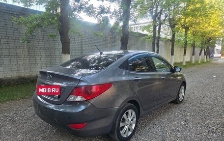 Hyundai Solaris II рестайлинг, 2011 год, 650 000 рублей, 6 фотография