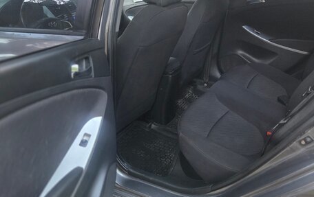 Hyundai Solaris II рестайлинг, 2011 год, 650 000 рублей, 17 фотография