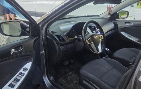 Hyundai Solaris II рестайлинг, 2011 год, 650 000 рублей, 15 фотография