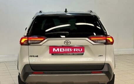 Toyota RAV4, 2020 год, 3 250 000 рублей, 3 фотография