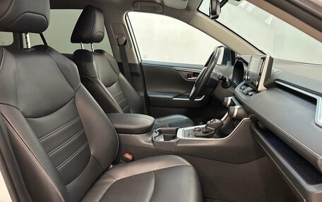 Toyota RAV4, 2020 год, 3 250 000 рублей, 18 фотография