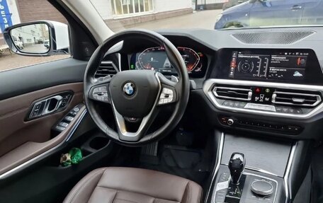BMW 3 серия, 2021 год, 4 200 000 рублей, 13 фотография