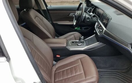 BMW 3 серия, 2021 год, 4 200 000 рублей, 14 фотография