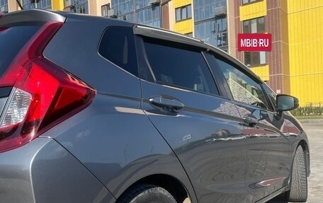 Honda Fit III, 2018 год, 1 300 000 рублей, 7 фотография