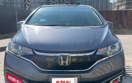 Honda Fit III, 2018 год, 1 300 000 рублей, 2 фотография