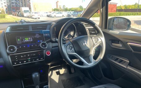 Honda Fit III, 2018 год, 1 300 000 рублей, 22 фотография