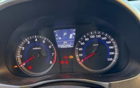 Hyundai Solaris II рестайлинг, 2013 год, 700 000 рублей, 8 фотография