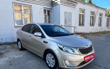KIA Rio III рестайлинг, 2011 год, 865 000 рублей, 2 фотография