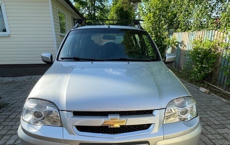 Chevrolet Niva I рестайлинг, 2012 год, 650 000 рублей, 2 фотография