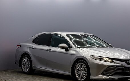 Toyota Camry, 2019 год, 2 345 000 рублей, 7 фотография
