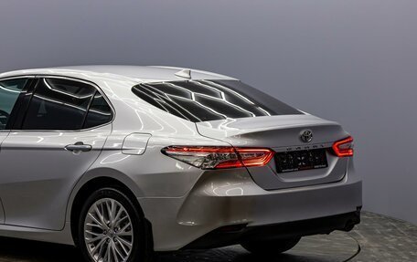Toyota Camry, 2019 год, 2 345 000 рублей, 10 фотография