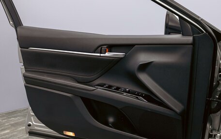 Toyota Camry, 2019 год, 2 345 000 рублей, 12 фотография