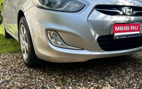 Hyundai Solaris II рестайлинг, 2011 год, 670 000 рублей, 20 фотография