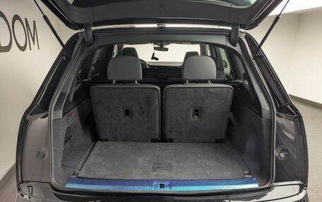 Audi Q7, 2025 год, 12 770 000 рублей, 14 фотография