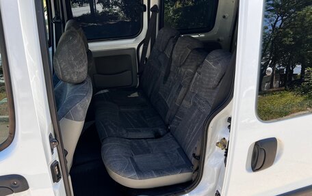 Renault Kangoo II рестайлинг, 2004 год, 490 000 рублей, 18 фотография