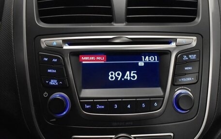 Hyundai Solaris II рестайлинг, 2015 год, 850 000 рублей, 12 фотография