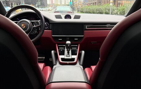 Porsche Cayenne III, 2022 год, 14 300 000 рублей, 6 фотография