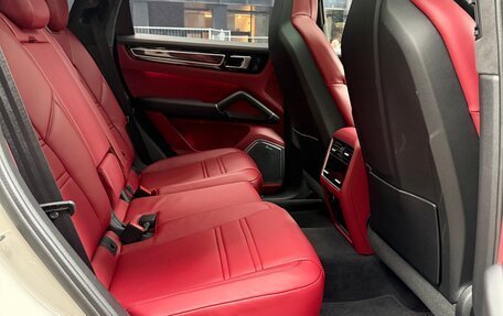 Porsche Cayenne III, 2022 год, 14 300 000 рублей, 19 фотография
