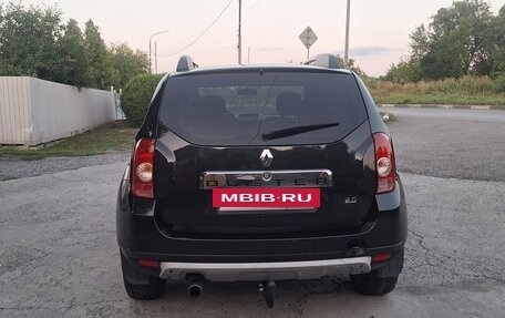 Renault Duster I рестайлинг, 2014 год, 800 000 рублей, 2 фотография