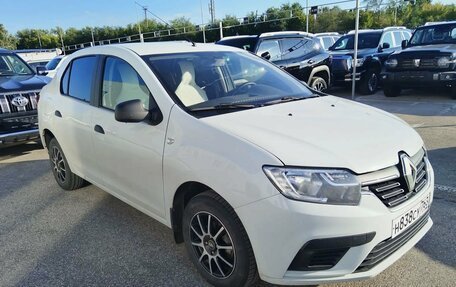 Renault Logan II, 2018 год, 822 000 рублей, 4 фотография